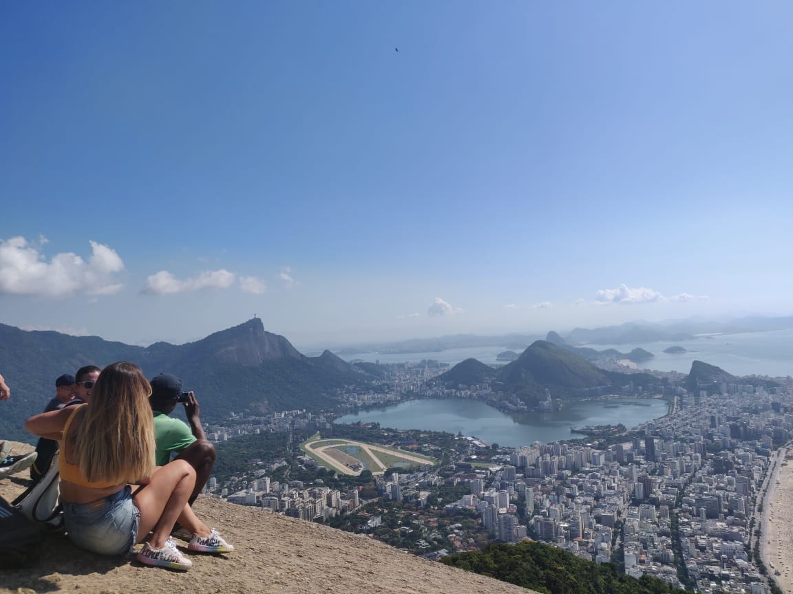 Hiking Rio – Dois Irmaos and Vidigal Favela
