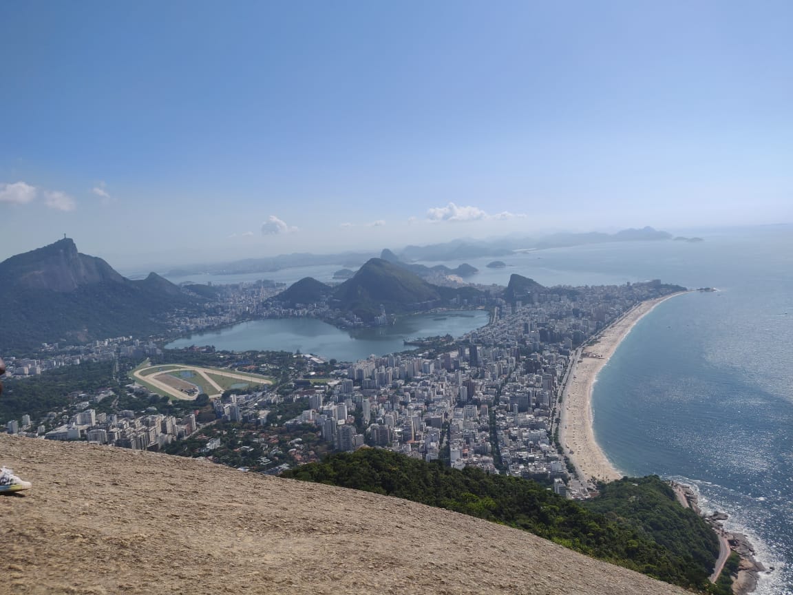 Hiking Rio – Dois Irmaos and Vidigal Favela